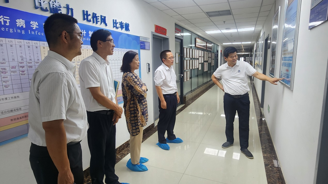 河南农业大学副校长张朝阳来所调研